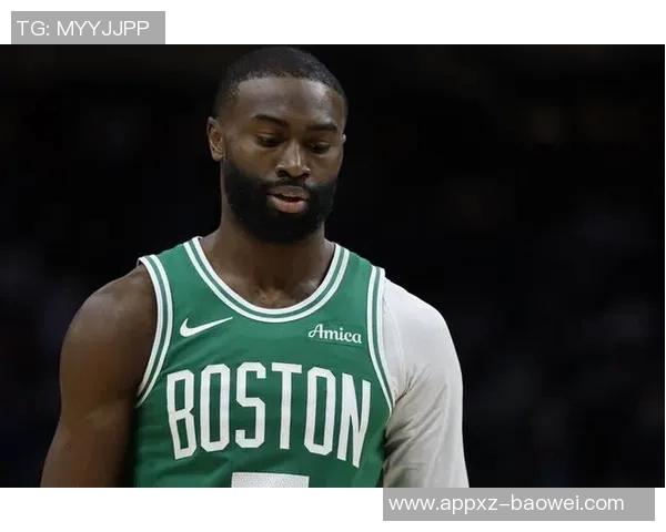 杰伦布朗强调年轻锋线心态稳定继续为他们提供支持与成长机会